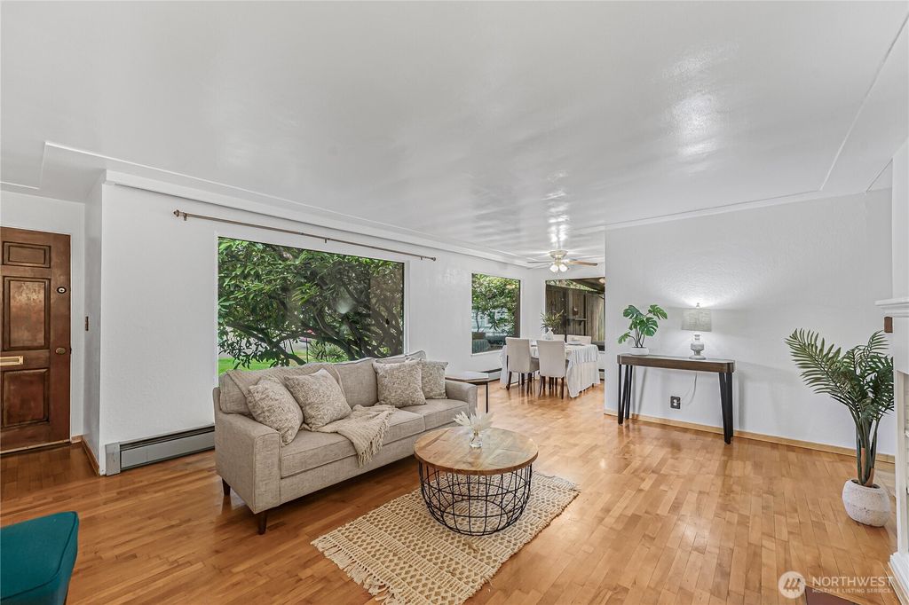 Photo of 516 N 5th Avenue SW, Tumwater, WA 98512 (MLS # 2501323)