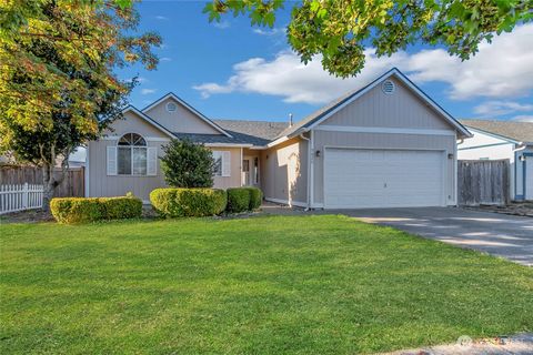 Photo of 9826 Donovan Court SE, Yelm, WA 98597 (MLS # 2444982)