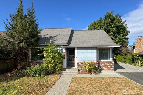 Photo of 519 W 15th Street, Port Angeles, WA 98362 (MLS # 2560201)