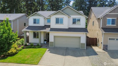 Photo of 2618 57th Street SE, Auburn, WA 98092 (MLS # 2526076)