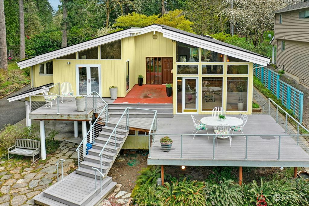 Photo of 18209 167th Ave NE, Woodinville, WA 98072 (MLS # 2221307)