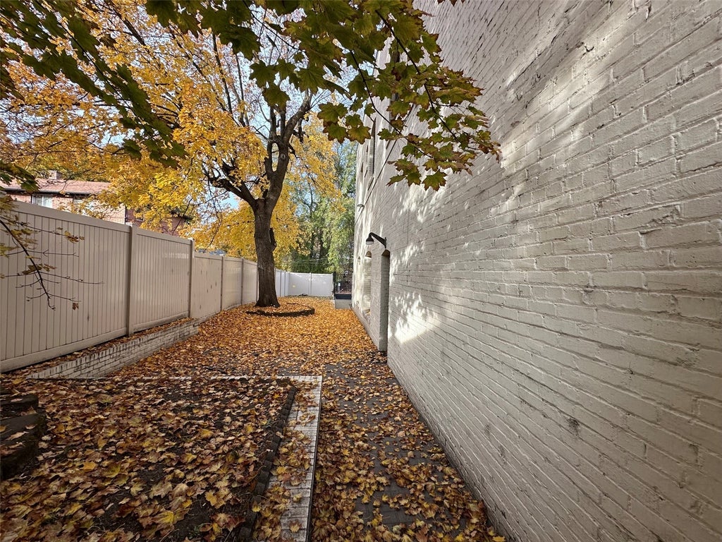 Photo of 518 S Maple ST, Spokane, WA 99201 (MLS # 2599067)