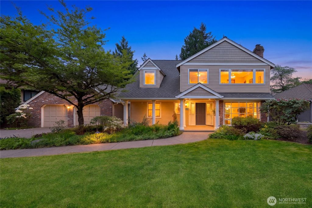 Photo of 3630 204th Place NE, Sammamish, WA 98074 (MLS # 2514532)