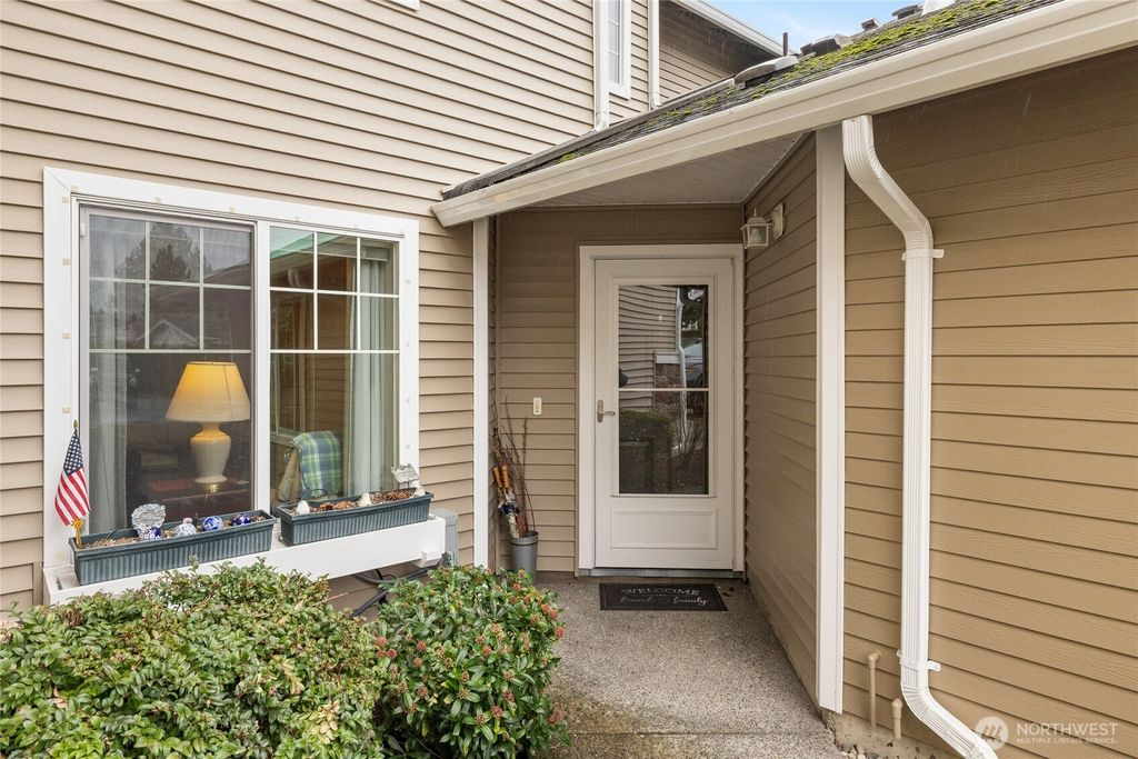 Photo of 906 72nd Street SE, Auburn, WA 98092 (MLS # 2492876)