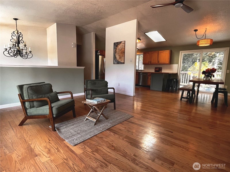 2105 Seabreeze Place