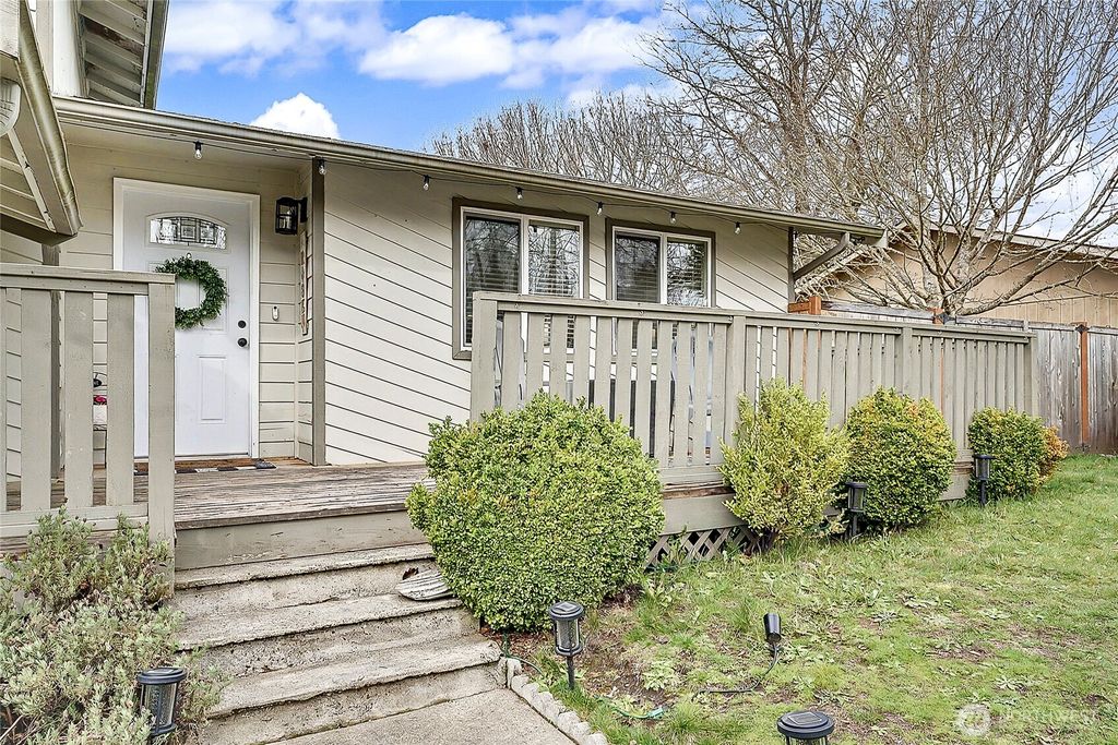 Photo of 6003 Armour Loop SE, Olympia, WA 98513 (MLS # 2493540)