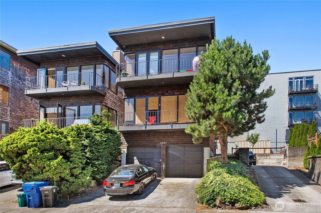 Photo of 2035 Waverly Place N, Seattle, WA 98109 (MLS # 2405747)