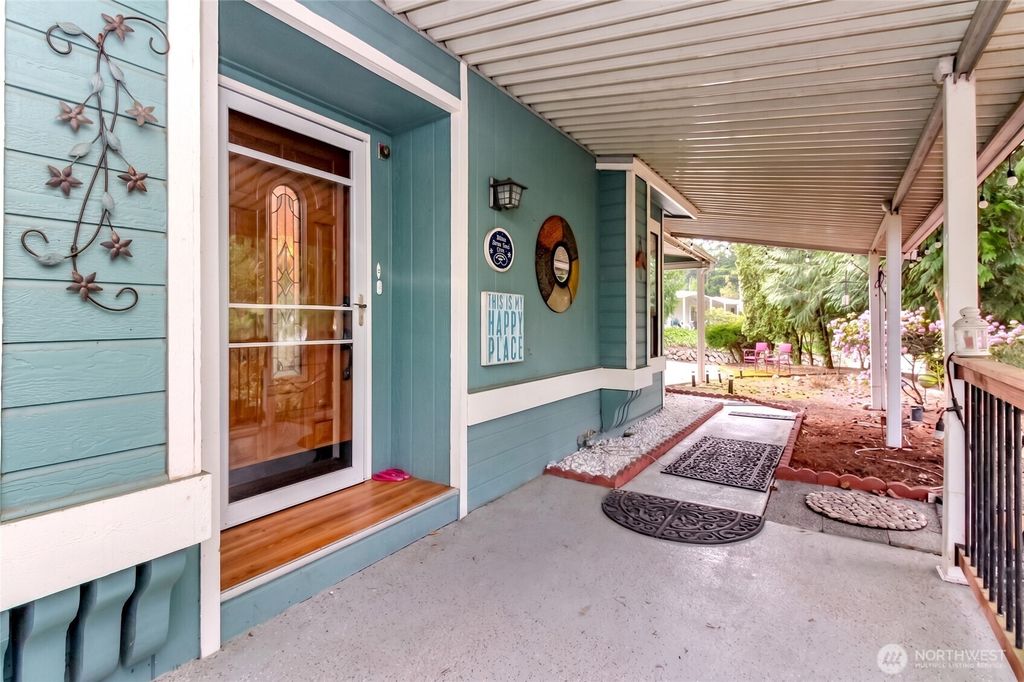 Photo of 2500 S 370th Street #189, Federal Way, WA 98003 (MLS # 2504655)