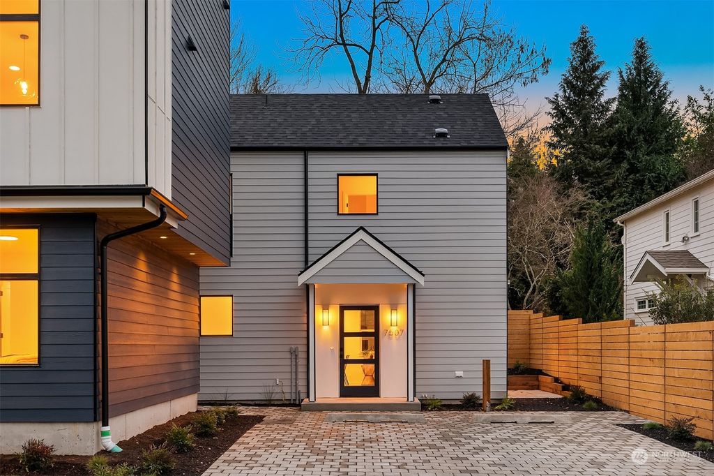 Photo of 7507 23rd Avenue NE, Seattle, WA 98115 (MLS # 2076336)