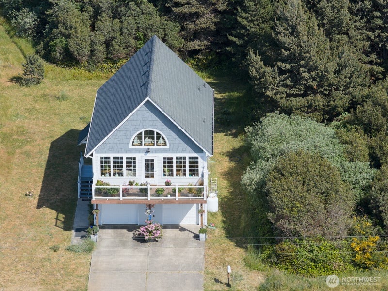 622 Ocean Shores Boulevard SW