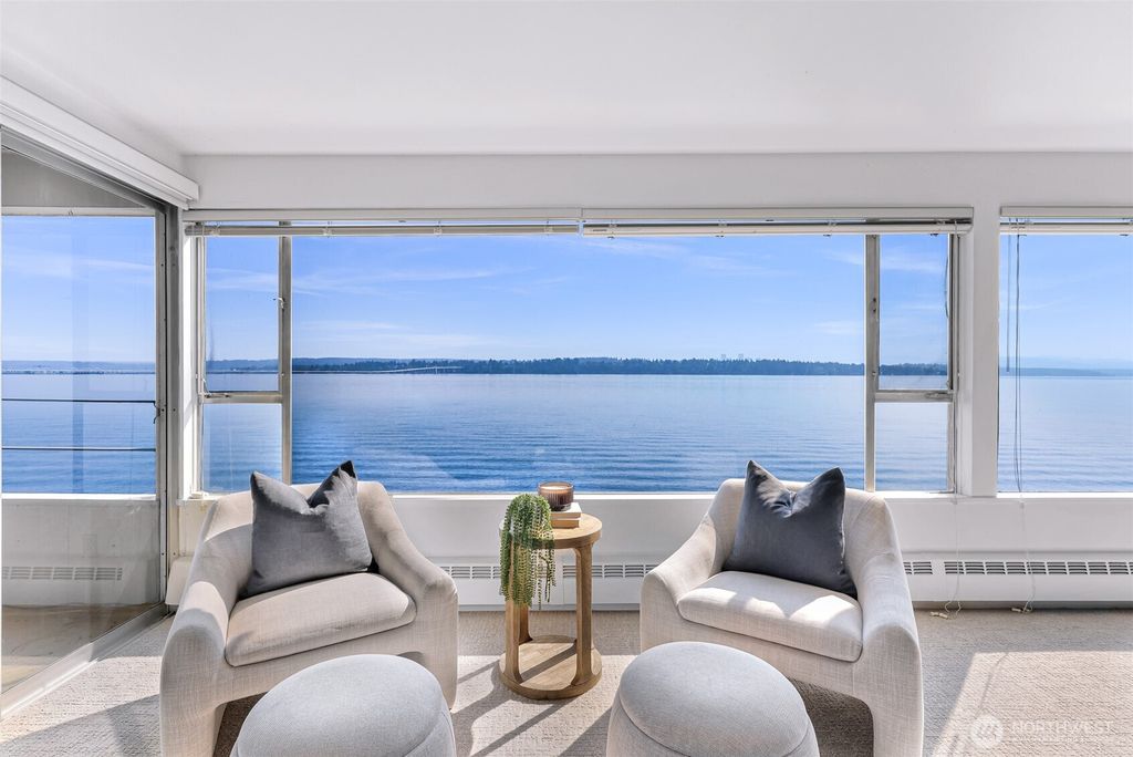 Photo of 1600 43rd Avenue E #206, Seattle, WA 98112 (MLS # 2394344)