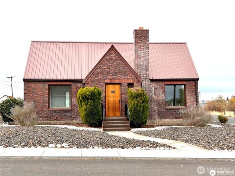 Photo of 202 S 4th Street, Odessa, WA 99159 (MLS # 2443925)