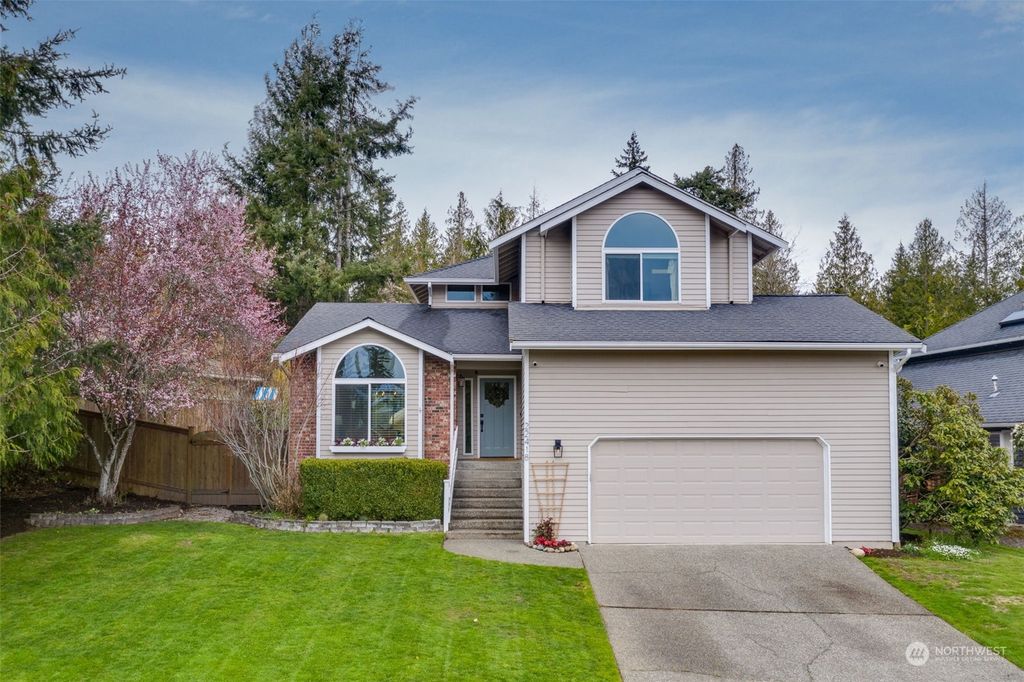 Photo of 22418 NE 10th Street, Sammamish, WA 98074 (MLS # 2054310)