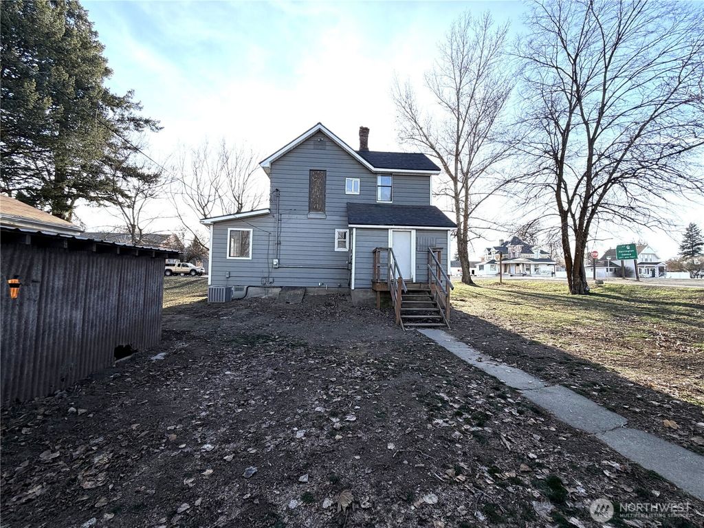 Photo of 914 Morgan St St, Davenport, WA 99122 (MLS # 2464018)