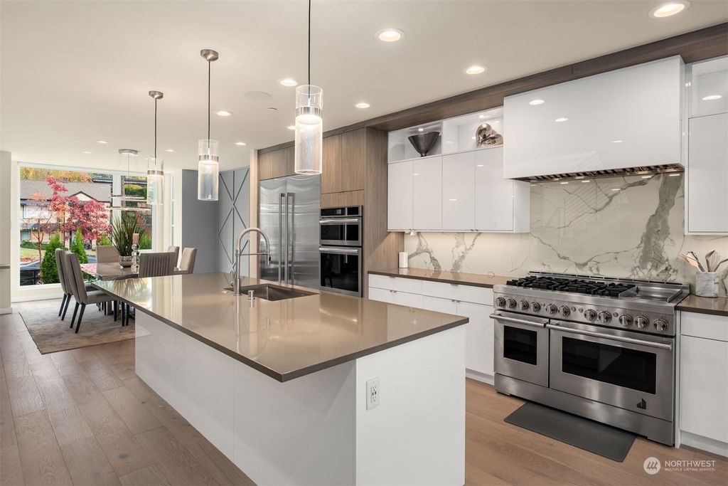 Photo of 1321 Market Street, Kirkland, WA 98033 (MLS # 2308011)
