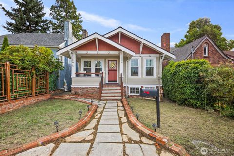Photo of 1937 5th St St, Bremerton, WA 98337 (MLS # 2444241)