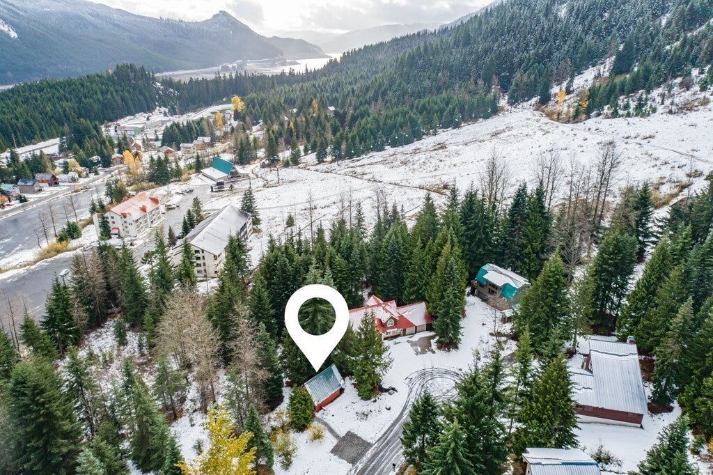Photo of 210 Chamonix Place, Snoqualmie Pass, WA 98068 (MLS # 2594722)