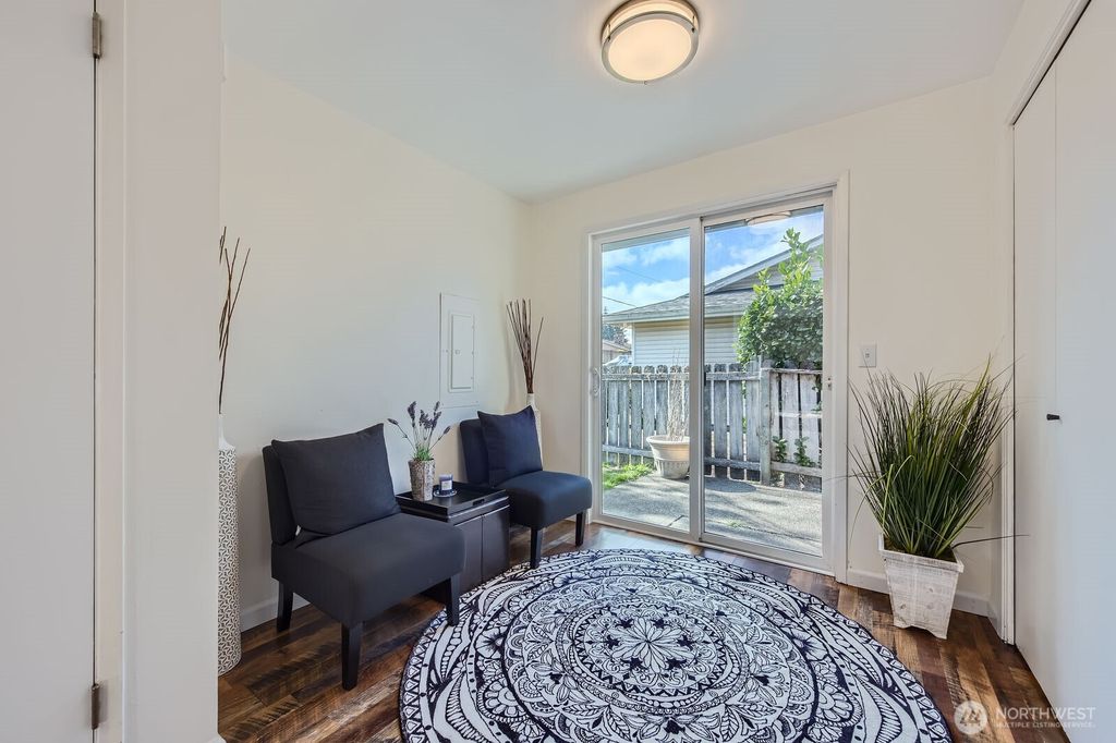 listing image 9364921850772613948