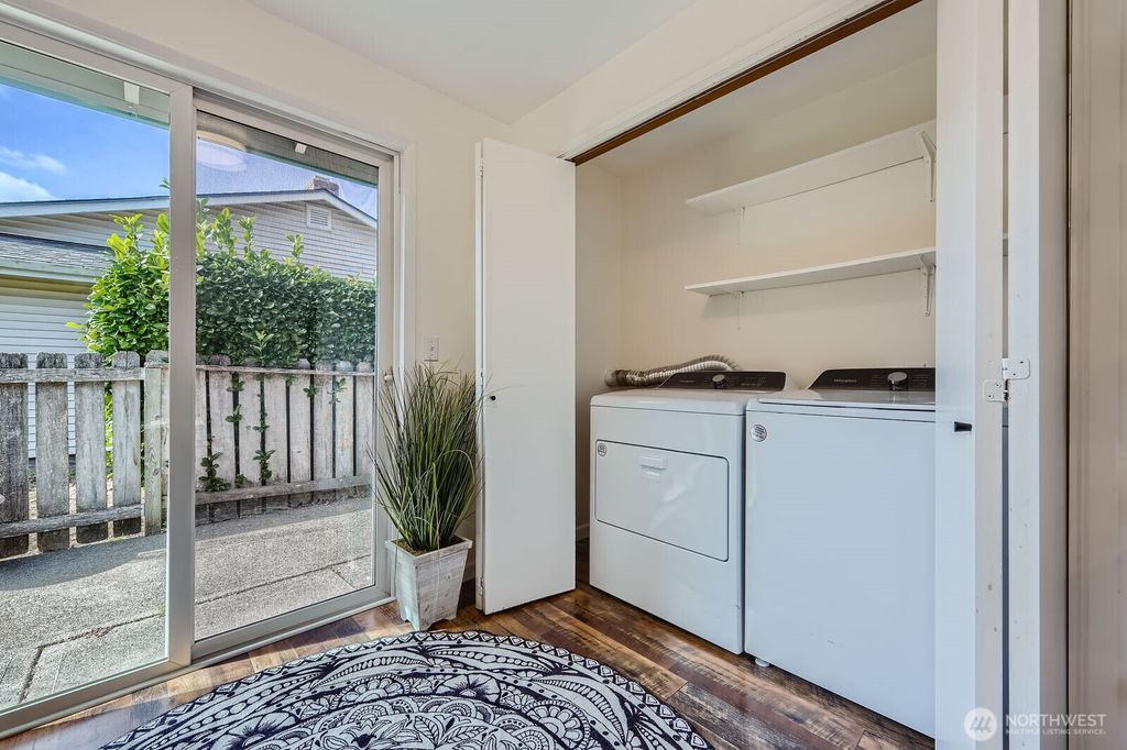 listing image 9364665480196169975