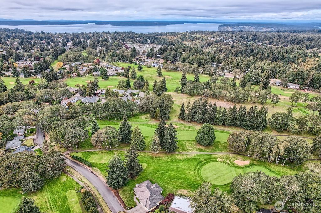 listing image 9362699012964842918