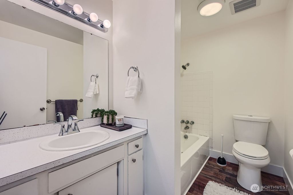 listing image 9367304602582346909