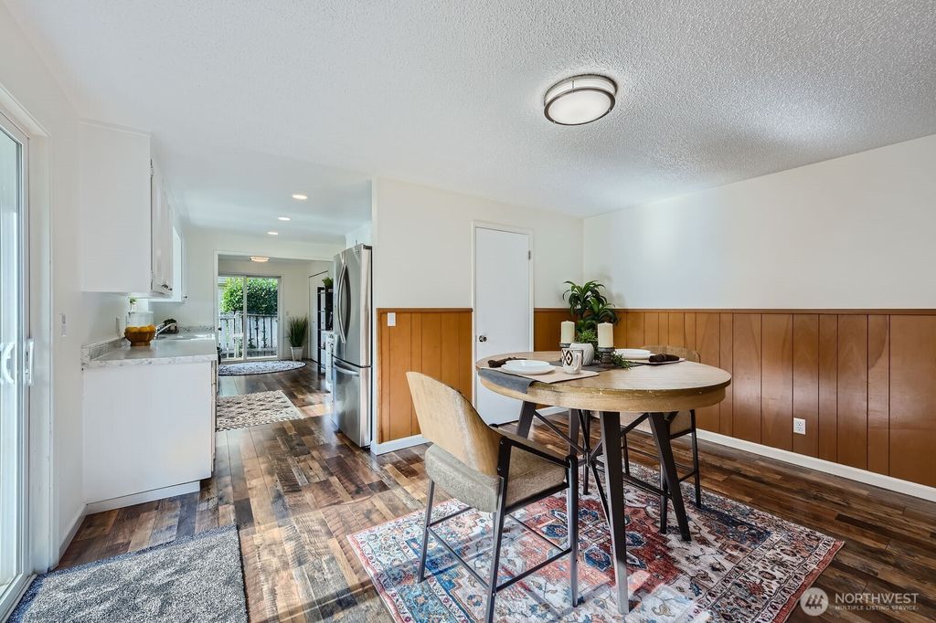 listing image 9363986509067714386