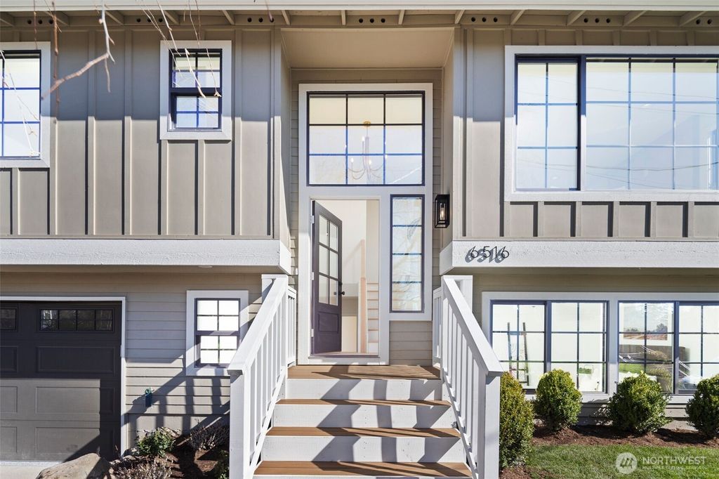 Photo of 6516 9th Avenue NW, Seattle, WA 98117 (MLS # 2341504)