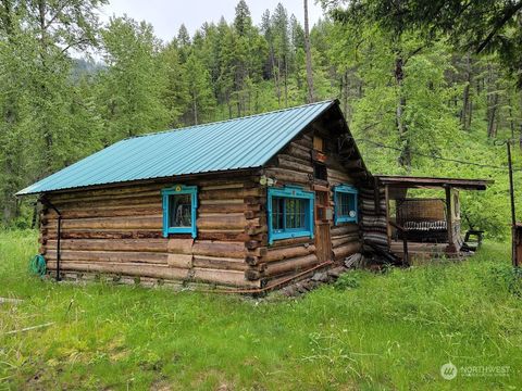 Photo of 2510 E San Poil Road, Keller, WA 99140 (MLS # 2291433)