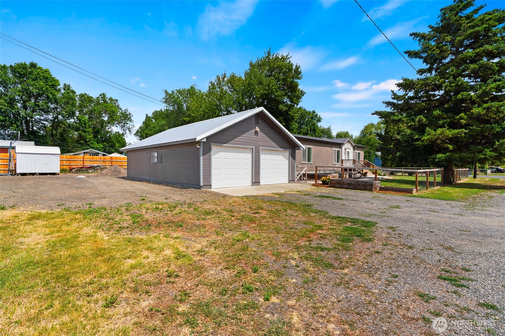 301 W 2nd Avenue