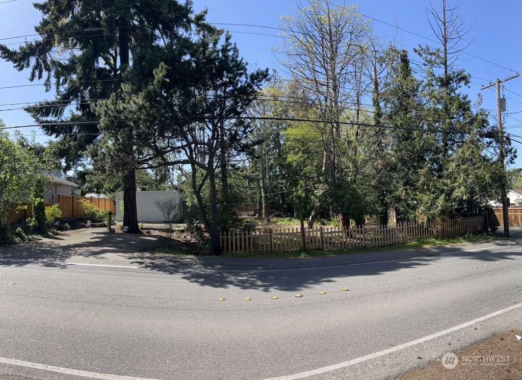 Photo of 2419 72nd Avenue SE, Mercer Island, WA 98040 (MLS # 2064788)