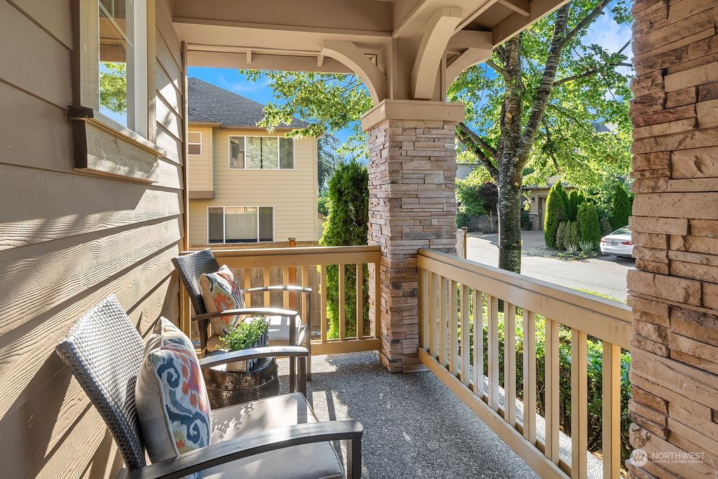 Photo of 260 218th Place SE, Sammamish, WA 98074 (MLS # 2262891)