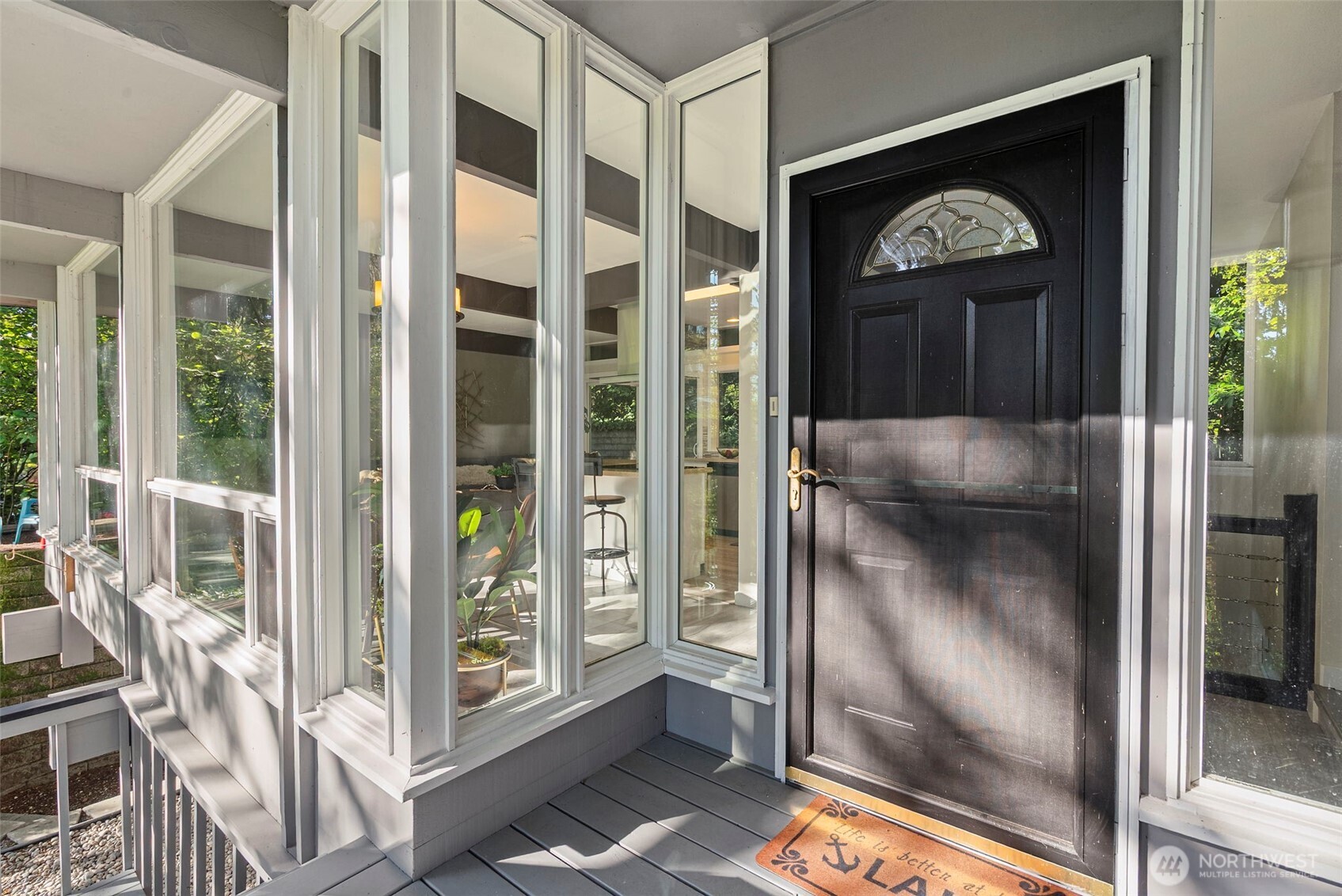 486 Lake Louise Drive SW