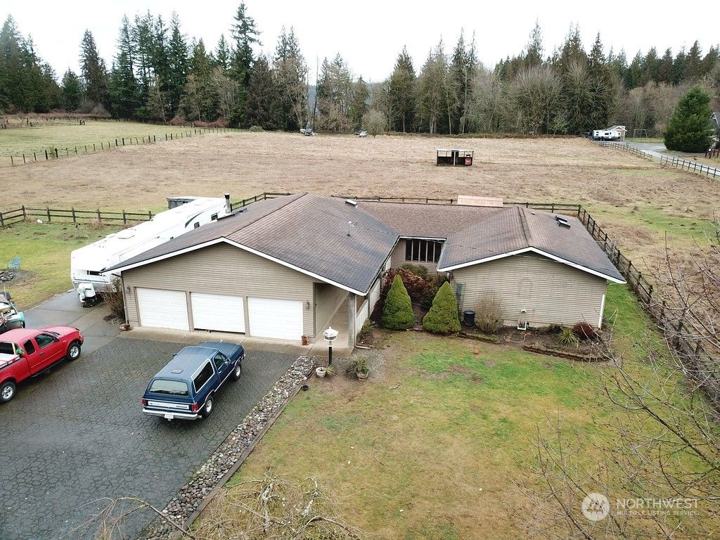Photo of 24310 SE 371st Street, Enumclaw, WA 98022 (MLS # 2052279)