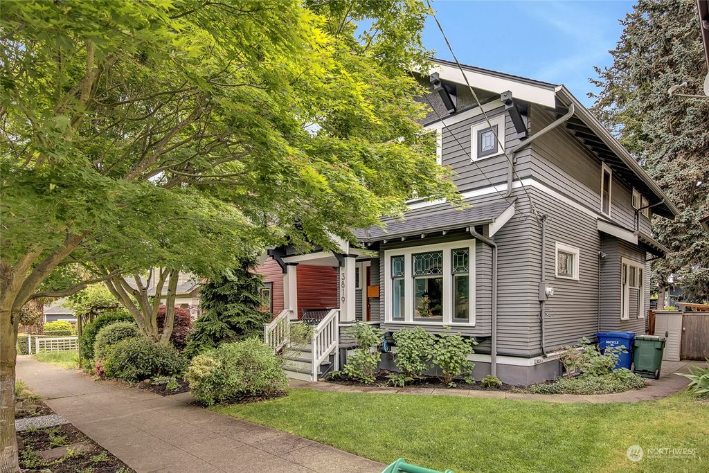 Photo of 3819 Densmore Avenue N, Seattle, WA 98103 (MLS # 2237006)