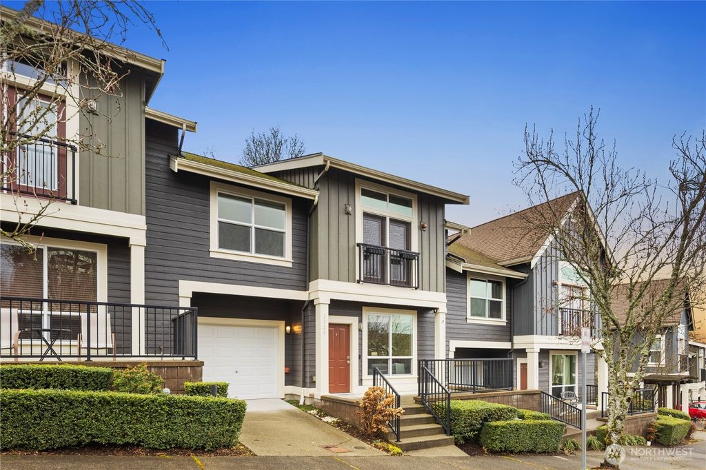 Photo of 2323 NE Marion Lane, Issaquah, WA 98029 (MLS # 2334722)