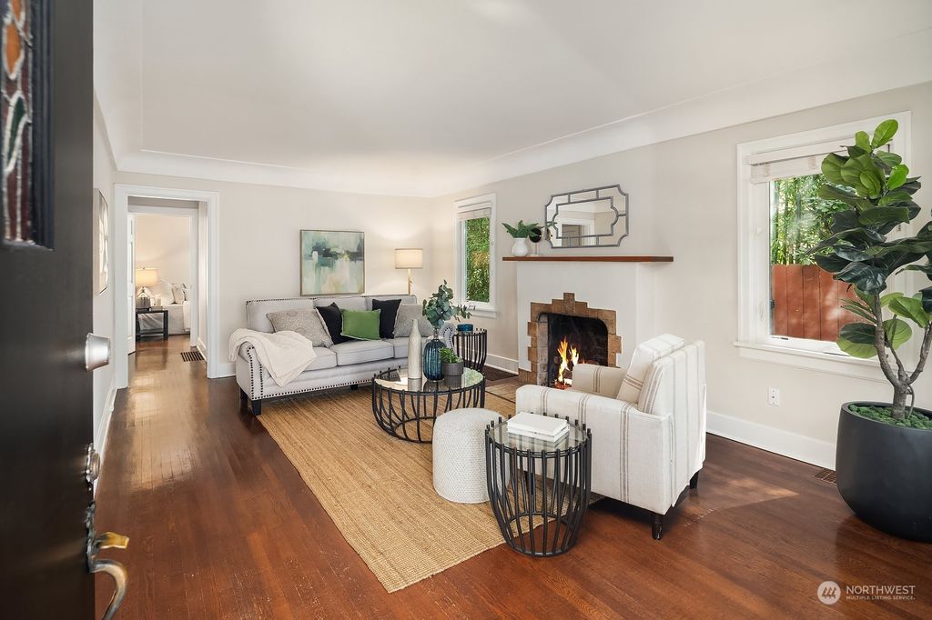 Photo of 14008 Stone Ave N Ave, Seattle, WA 98133 (MLS # 2278259)