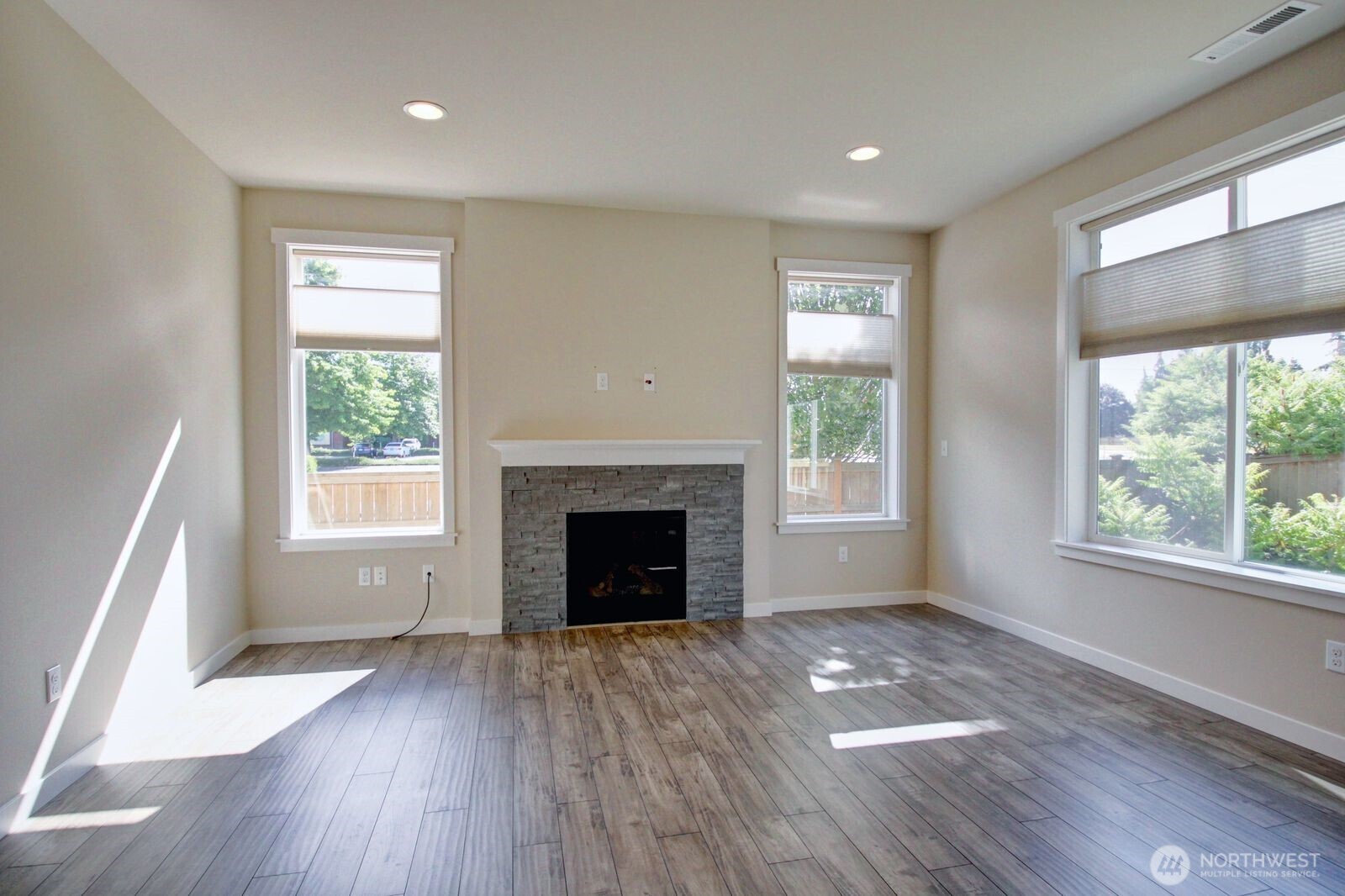 846 Katelyn Ct