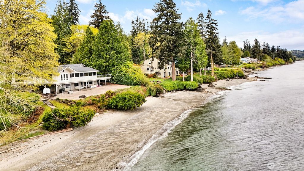 Photo of 131 S Bay Way, Port Ludlow, WA 98365 (MLS # 2524718)