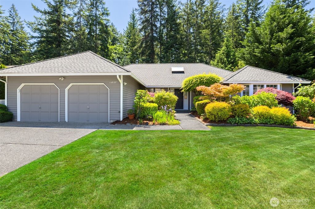 Photo of 14927 SE 184th St. St, Renton, WA 98058 (MLS # 2384822)