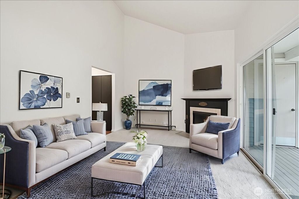 Photo of 14332 126th Avenue NE #B304, Kirkland, WA 98034 (MLS # 2465372)