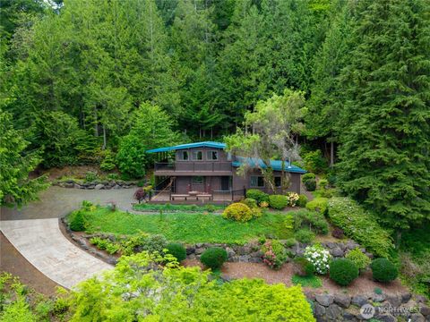 Photo of 335 Tog Road RD, Brinnon, WA 98320 (MLS # 2525695)