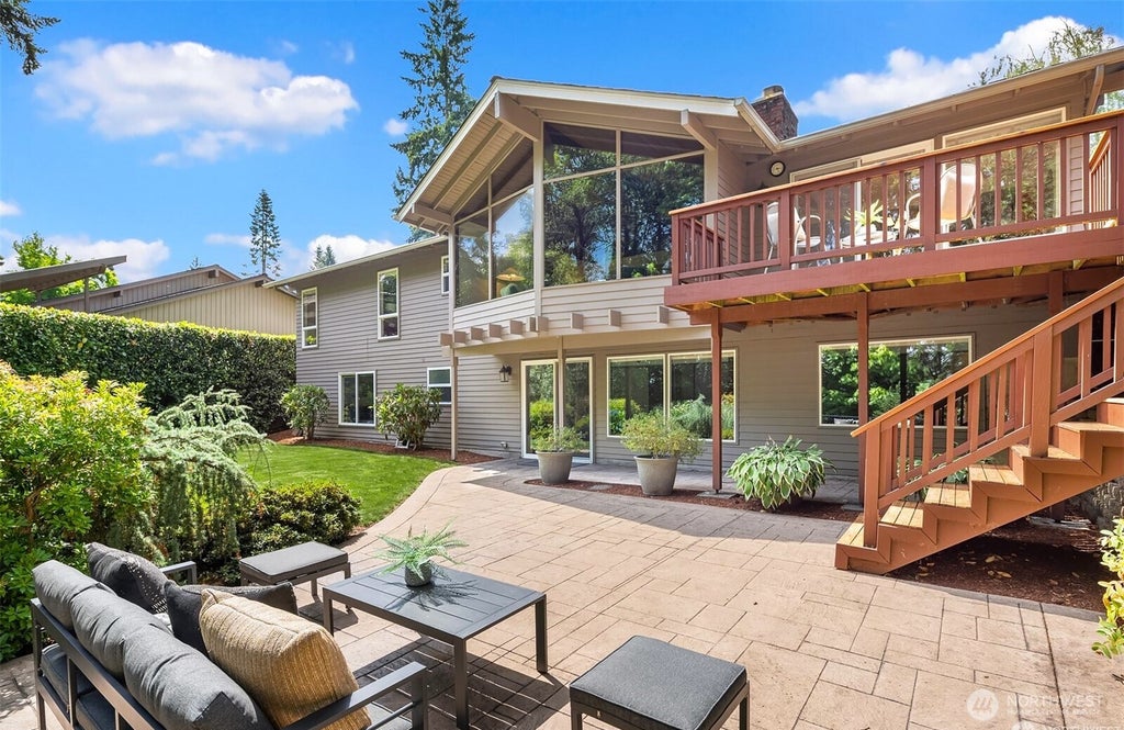 Photo of 4448 144th Avenue SE, Bellevue, WA 98006 (MLS # 2569524)
