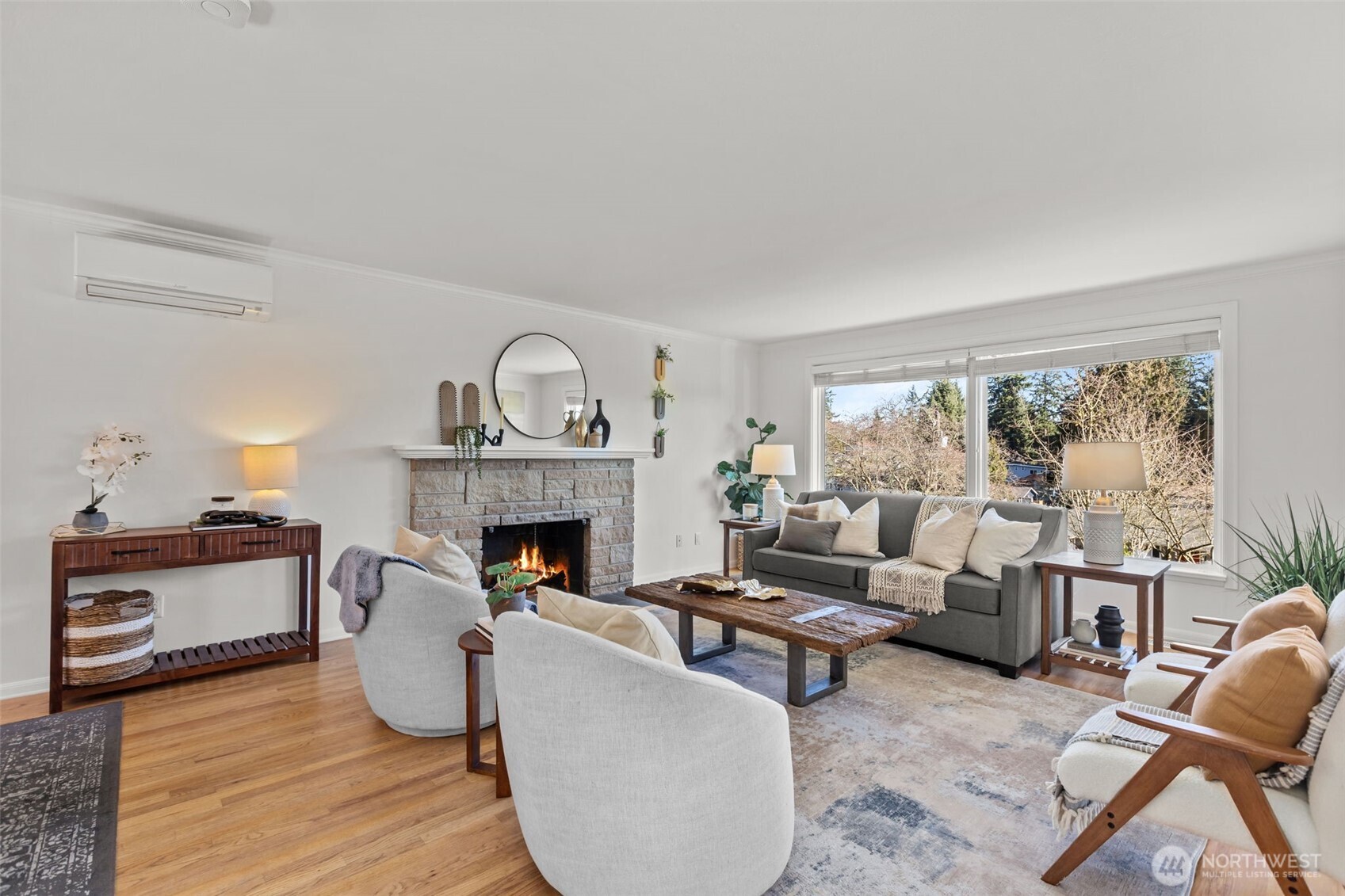 16327 Densmore Avenue N