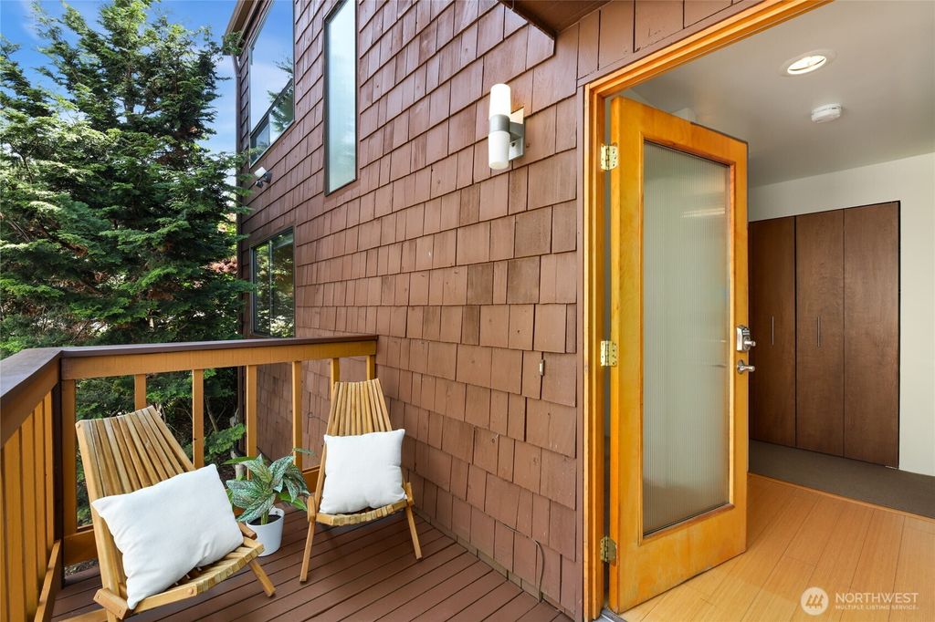 Photo of 4618 3rd Avenue NW, Seattle, WA 98107 (MLS # 2386535)