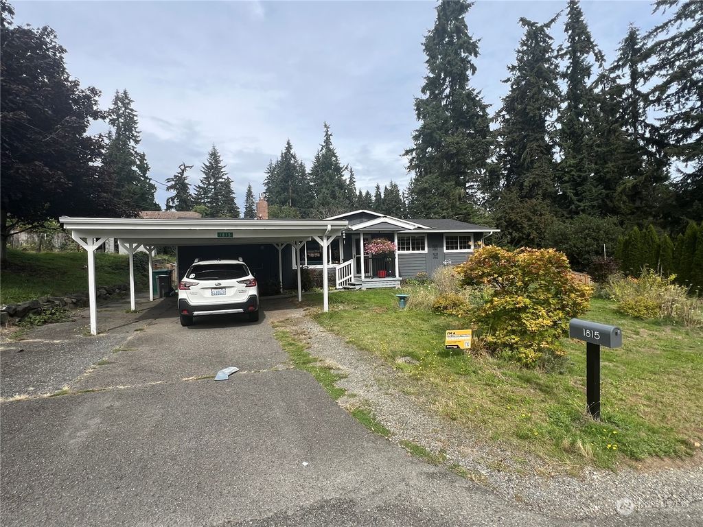 Photo of 1815 199th Place SW, Lynnwood, WA 98036 (MLS # 2312655)