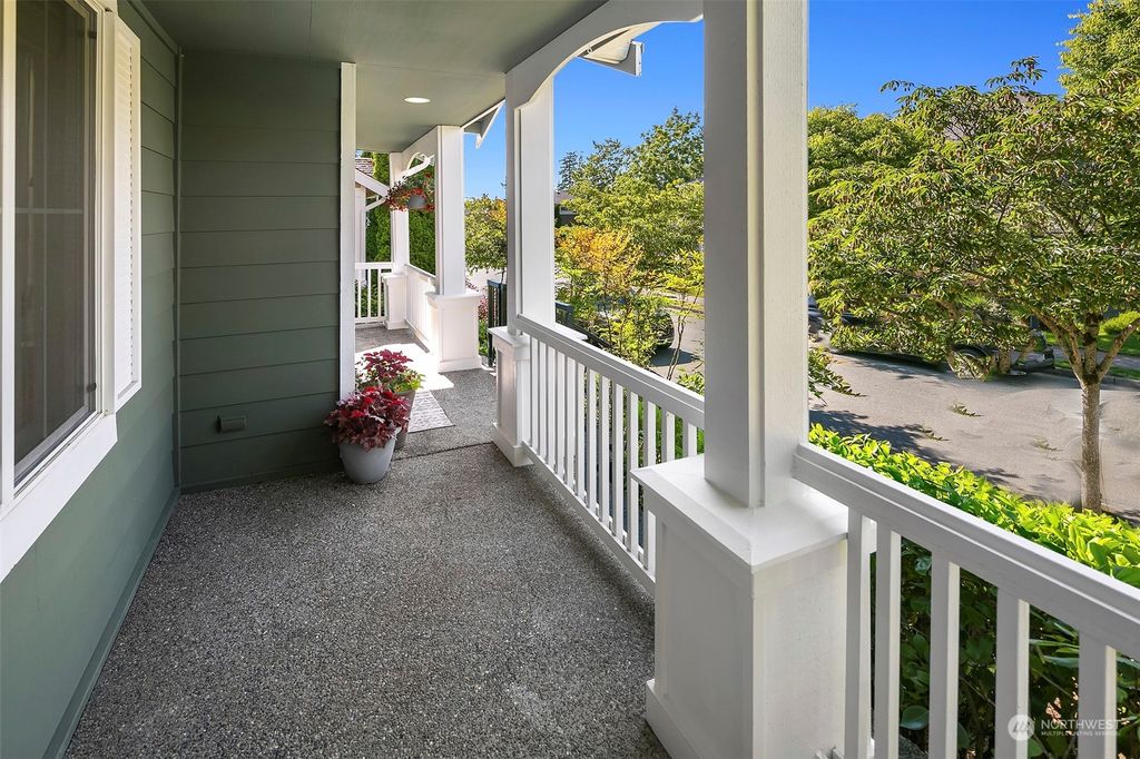 Photo of 2543 NE Ivy Way, Issaquah, WA 98029 (MLS # 2254603)
