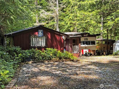 Photo of 92 1 Goldrush Road, Deming, WA 98244 (MLS # 2544977)