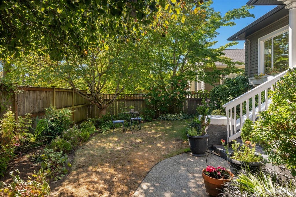 Photo of 2341 31st Avenue S, Seattle, WA 98144 (MLS # 2573656)