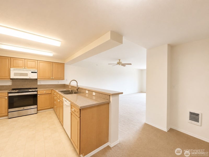 15020 Bothell Way NE 204