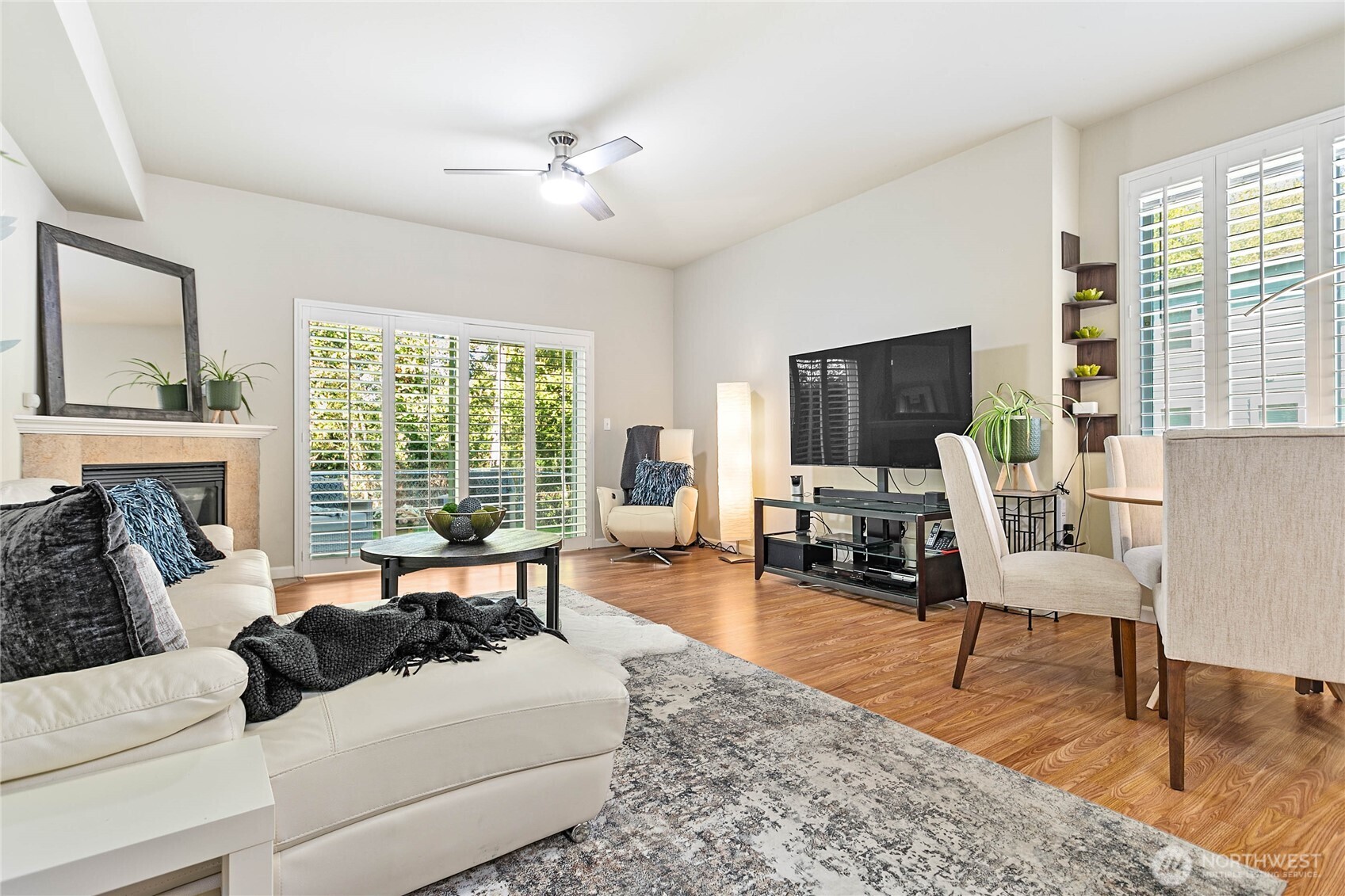 1384 Bayview Court E1